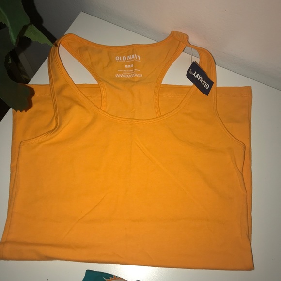 🍊 Old Navy Tank Top - Picture 2 of 4